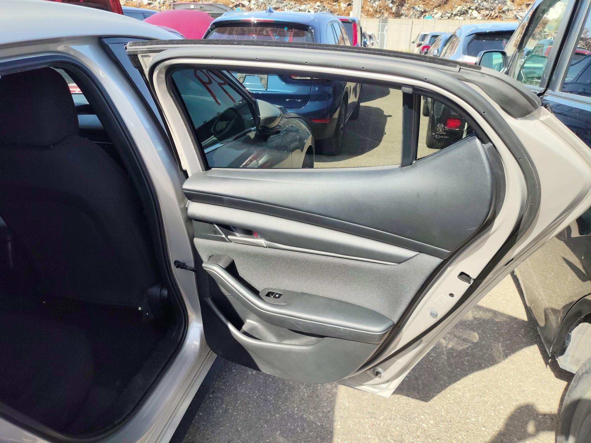 MAZDA MAZDA3