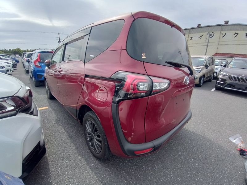 TOYOTA SIENTA