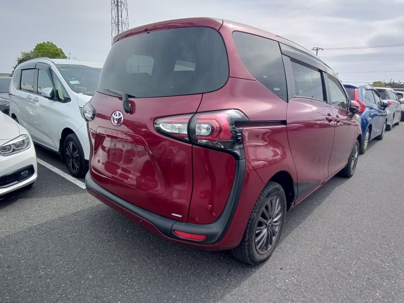TOYOTA SIENTA