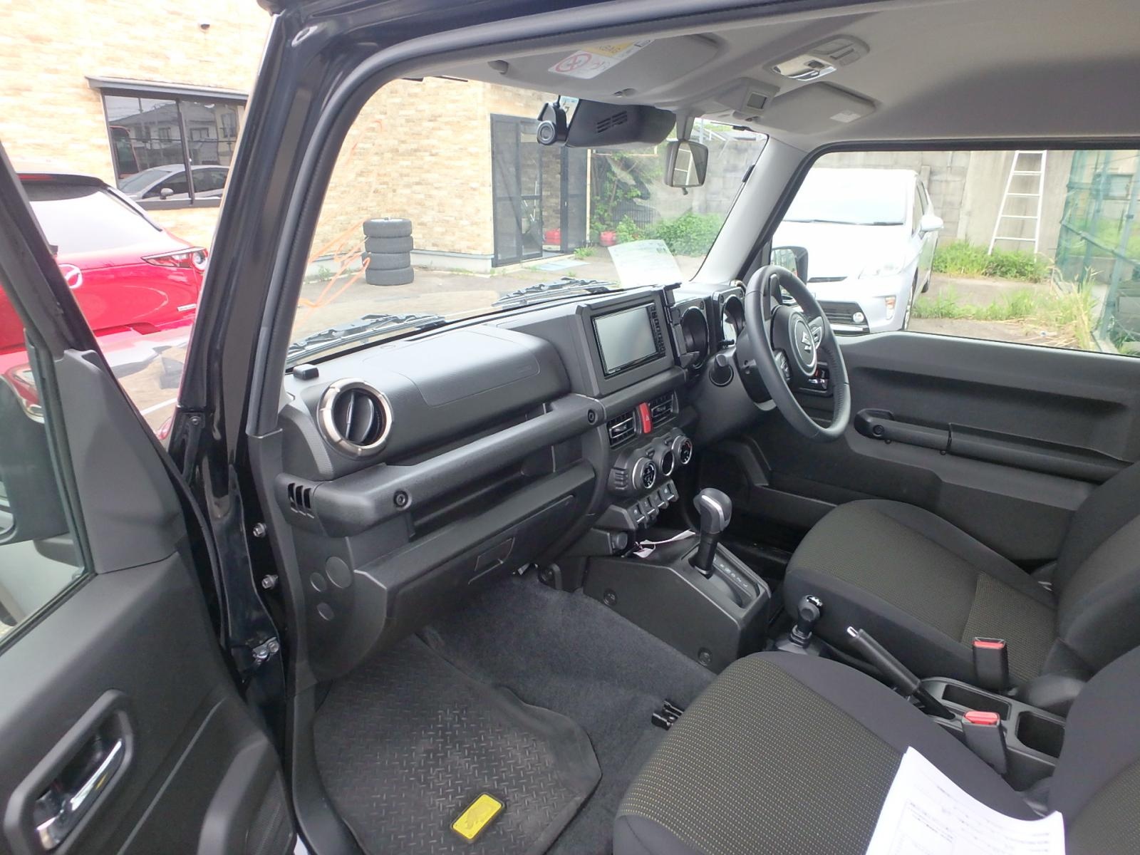 SUZUKI JIMNY SIERRA
