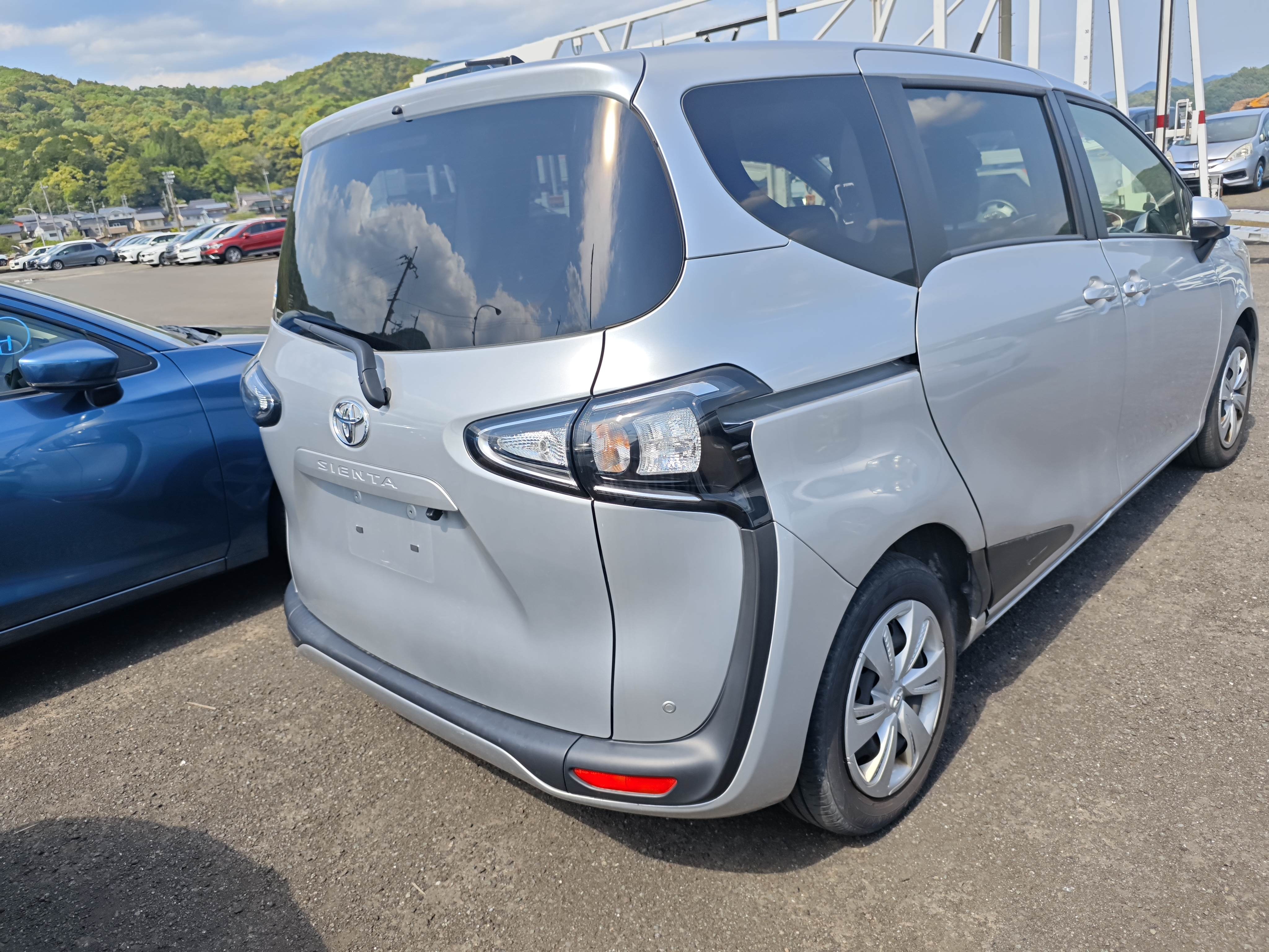 TOYOTA SIENTA