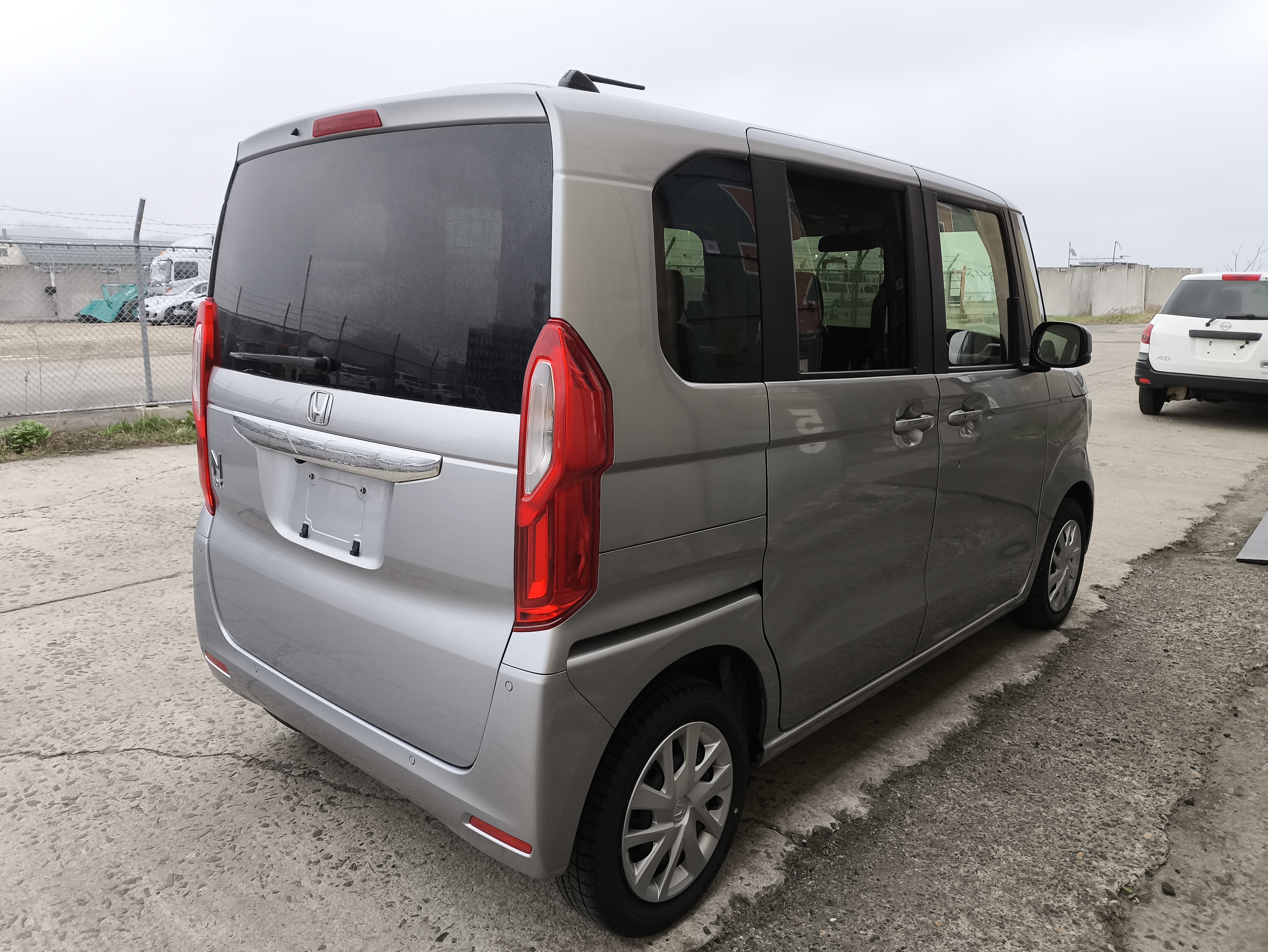 HONDA N BOX
