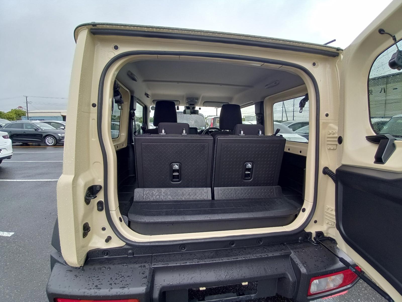 SUZUKI JIMNY SIERRA