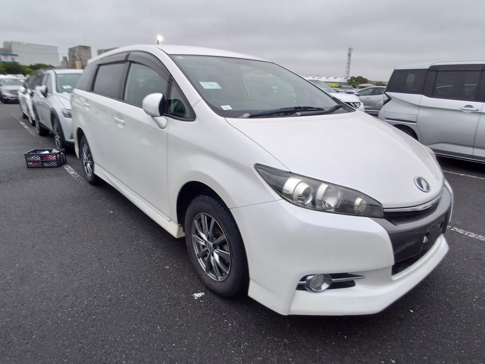 TOYOTA WISH