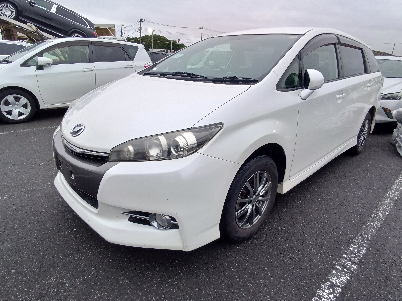 TOYOTA WISH