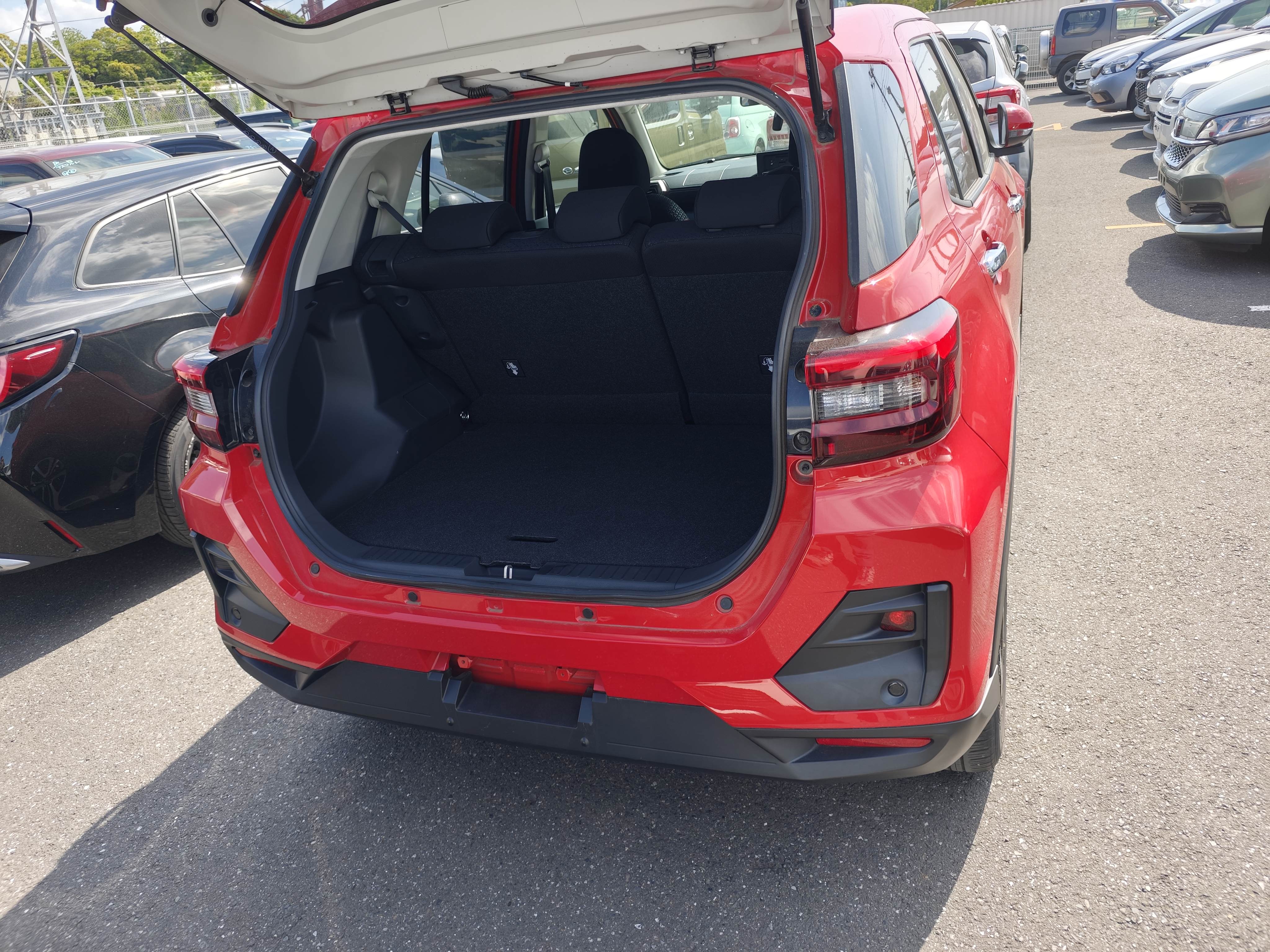 DAIHATSU ROCKY