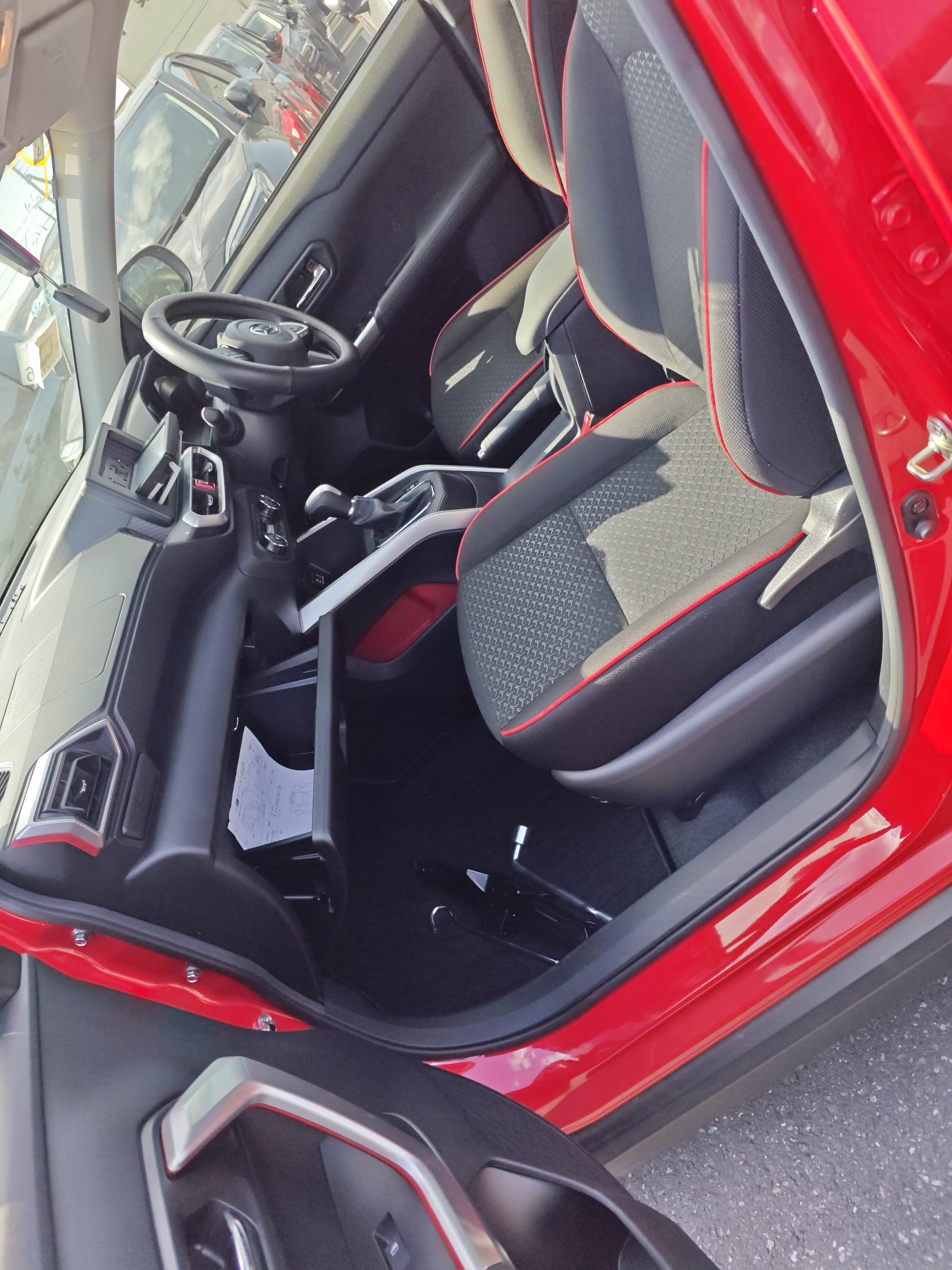 DAIHATSU ROCKY