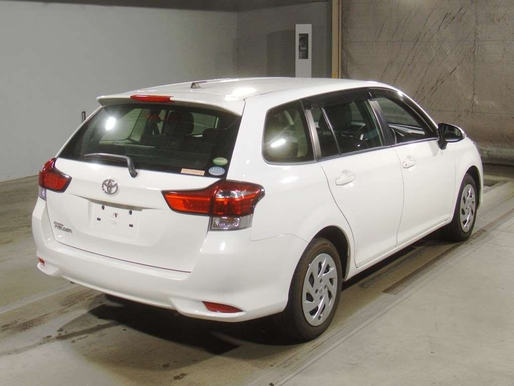 Toyota Corolla Fielder Cross