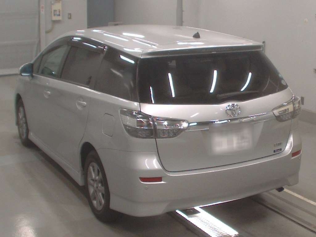 Toyota Wish 2017